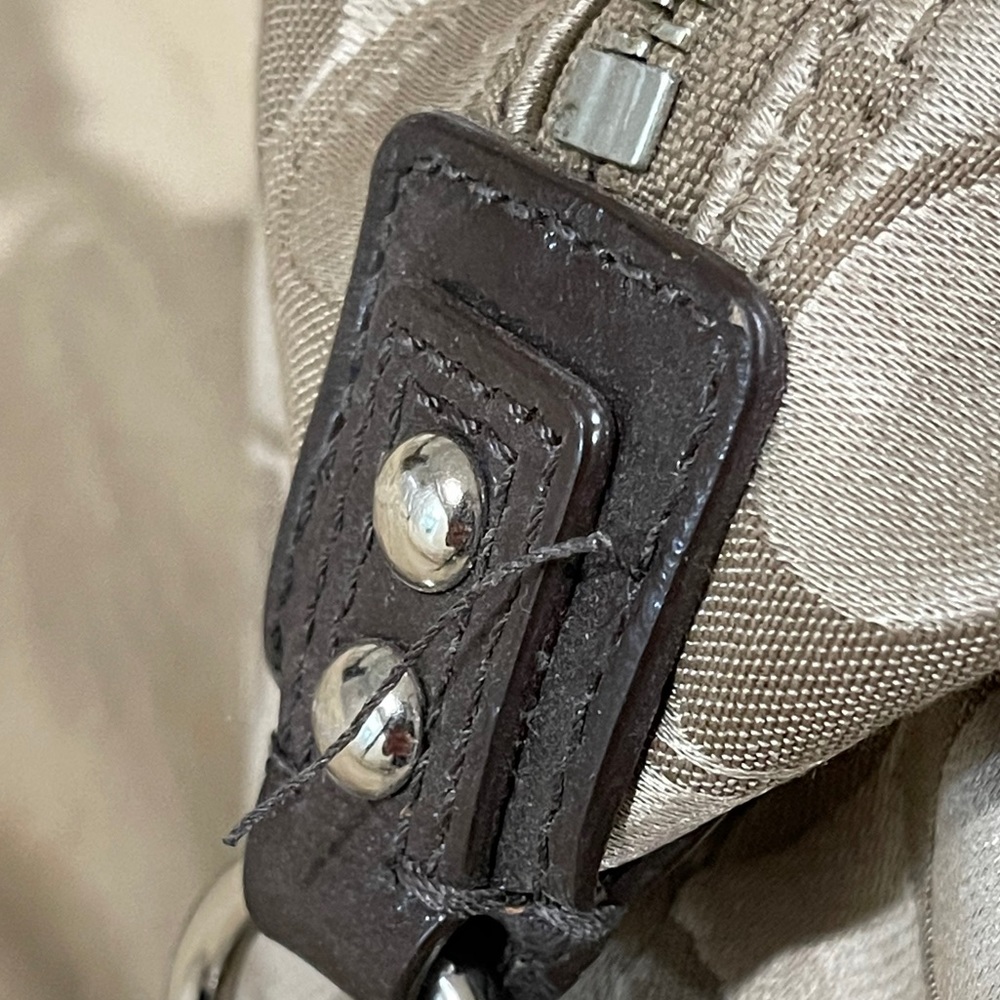 Coach purse!! - Picture 6 of 11